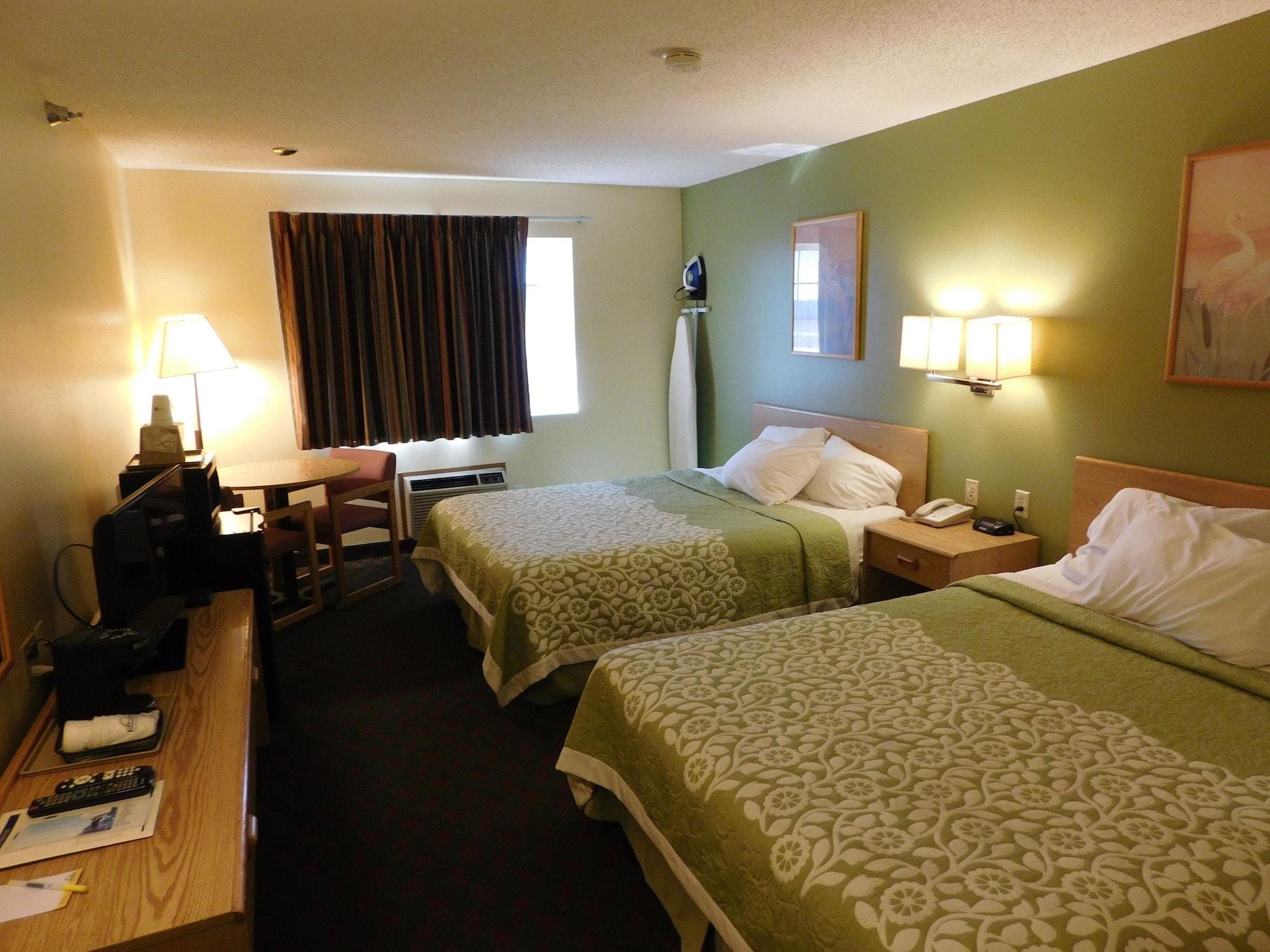 Days Inn By Wyndham Lexington Ne Bagian luar foto