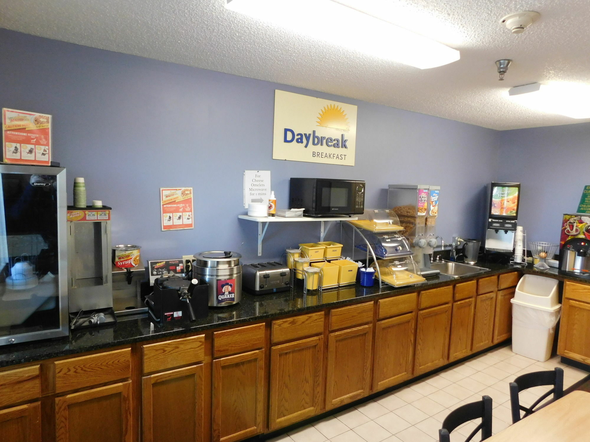 Days Inn By Wyndham Lexington Ne Bagian luar foto